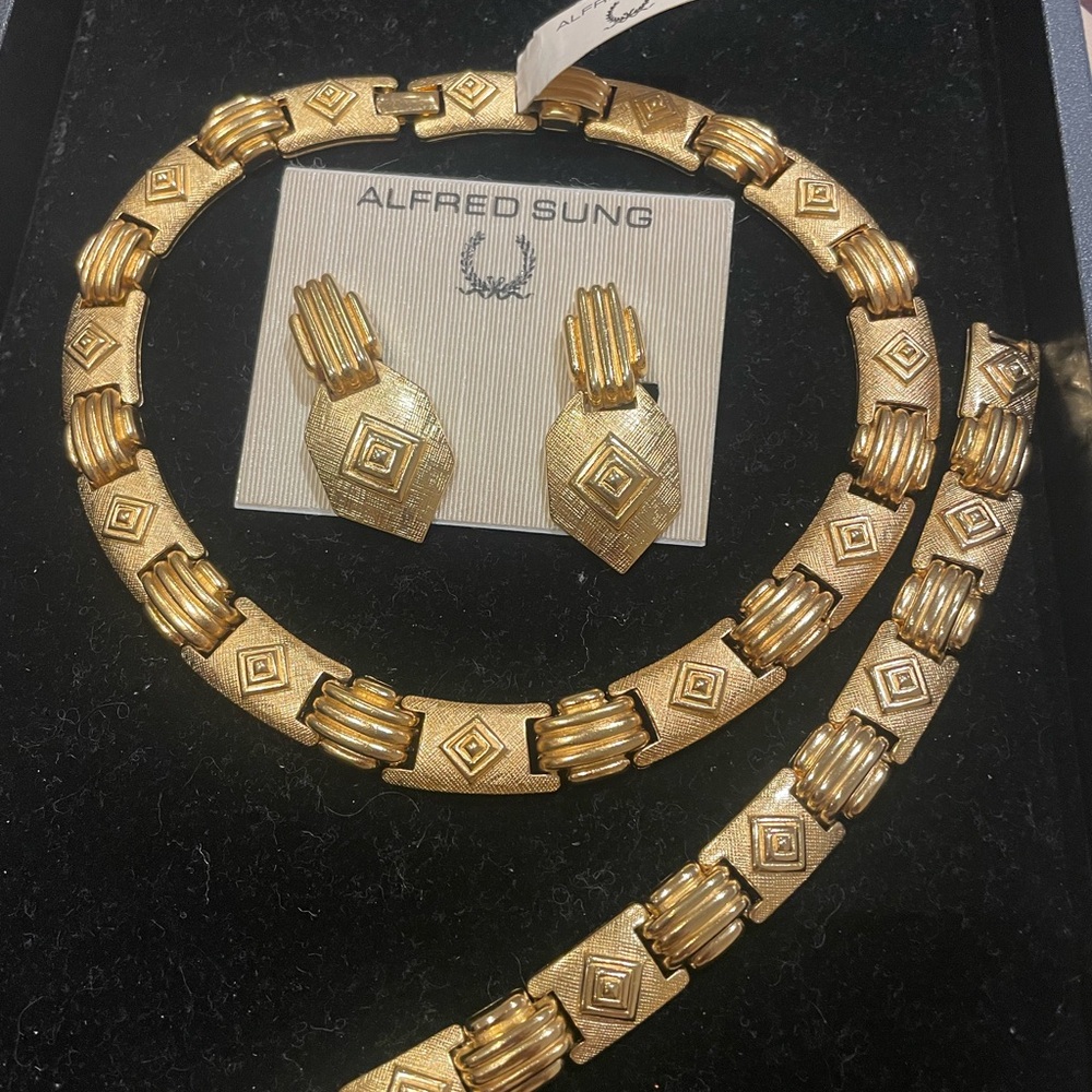 ALFRED SUNG Gold Geometric 3 PC Jewelry Set